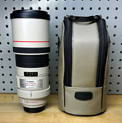 Canon 300mm l is usm - f/4,